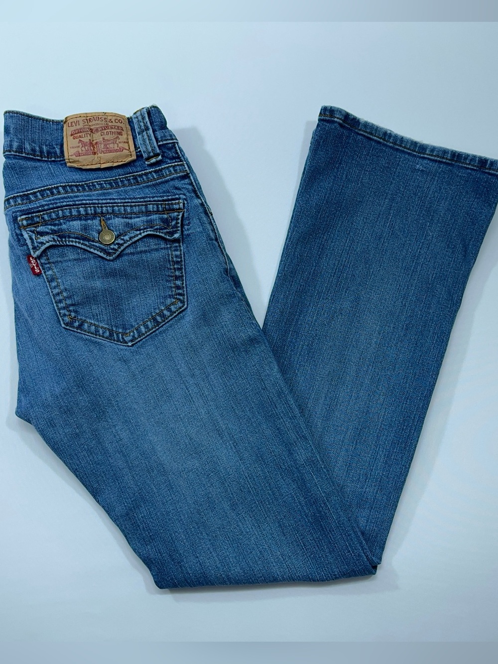 Levi's 542 Low Rise Flare Jeans Womens Size 8M Blue Denim Flap Button Pocket